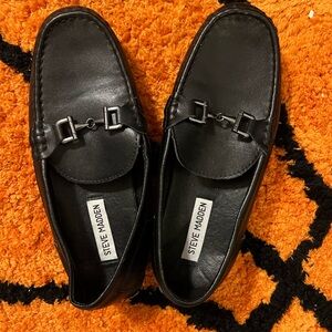 Steve Madden boys loafers size 5